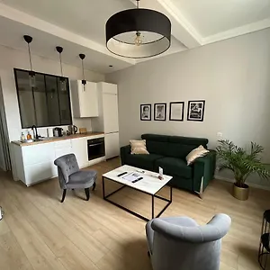 nouveau-loft-vieille-ville-musee-picasso-marche.fr-provencehotel.com/